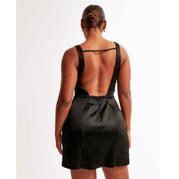 Abercrombie & Fitch Black Mini Dress - Picture 2 of 10